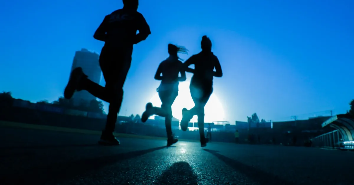 Immagine di copertina dedicata al tema: Alimentazione per la Corsa: Cosa Mangiare per Correre Meglio