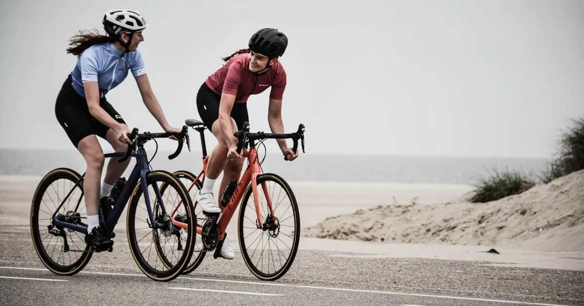 Immagine di copertina dedicata al tema: Alimentazione per il Ciclismo: Guida Completa alla Nutrizione del Ciclista